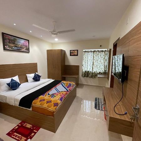 Srilakshmitulasiresidency Hotel Tirupati Exterior photo
