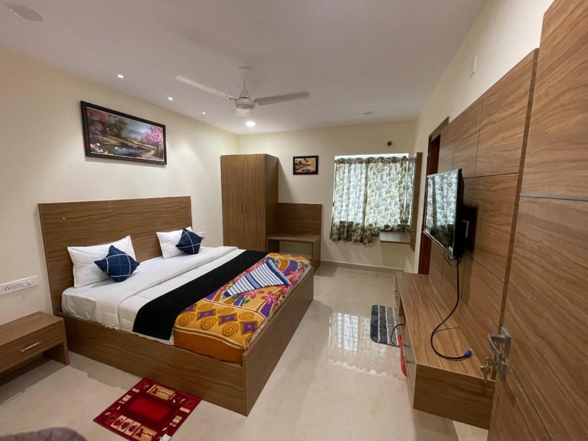 Srilakshmitulasiresidency Hotel Tirupati Exterior photo
