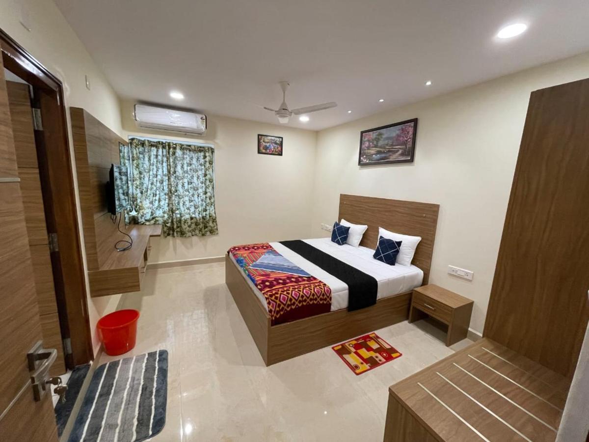 Srilakshmitulasiresidency Hotel Tirupati Exterior photo